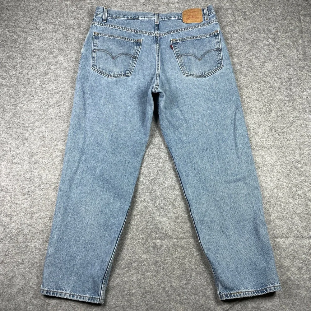 Vintage Levis Jeans Mens 40x30 (Fits 37x29) Light Blue 550 Relaxed Fit Denim